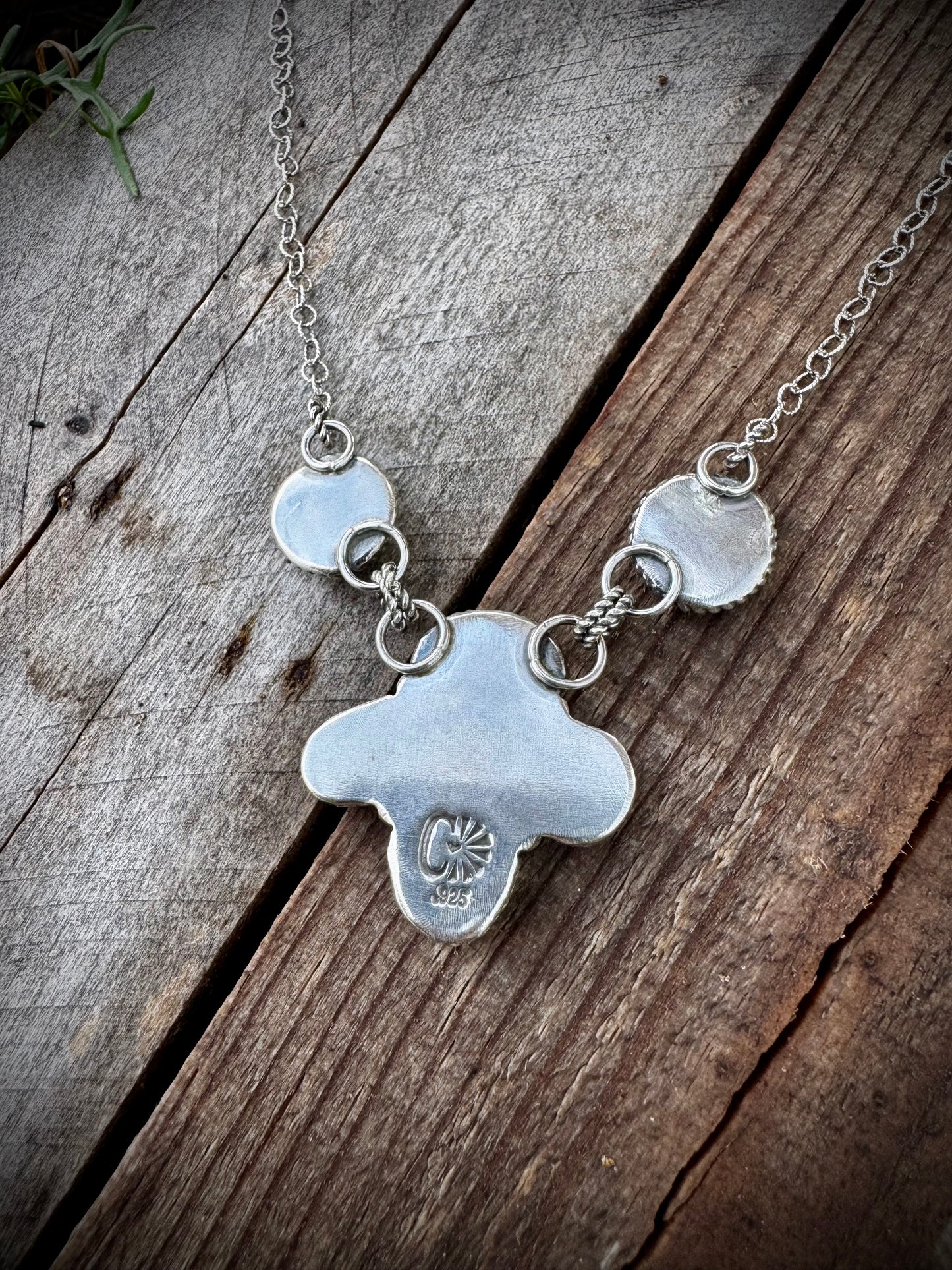 Campitos Dainty Cluster Necklace