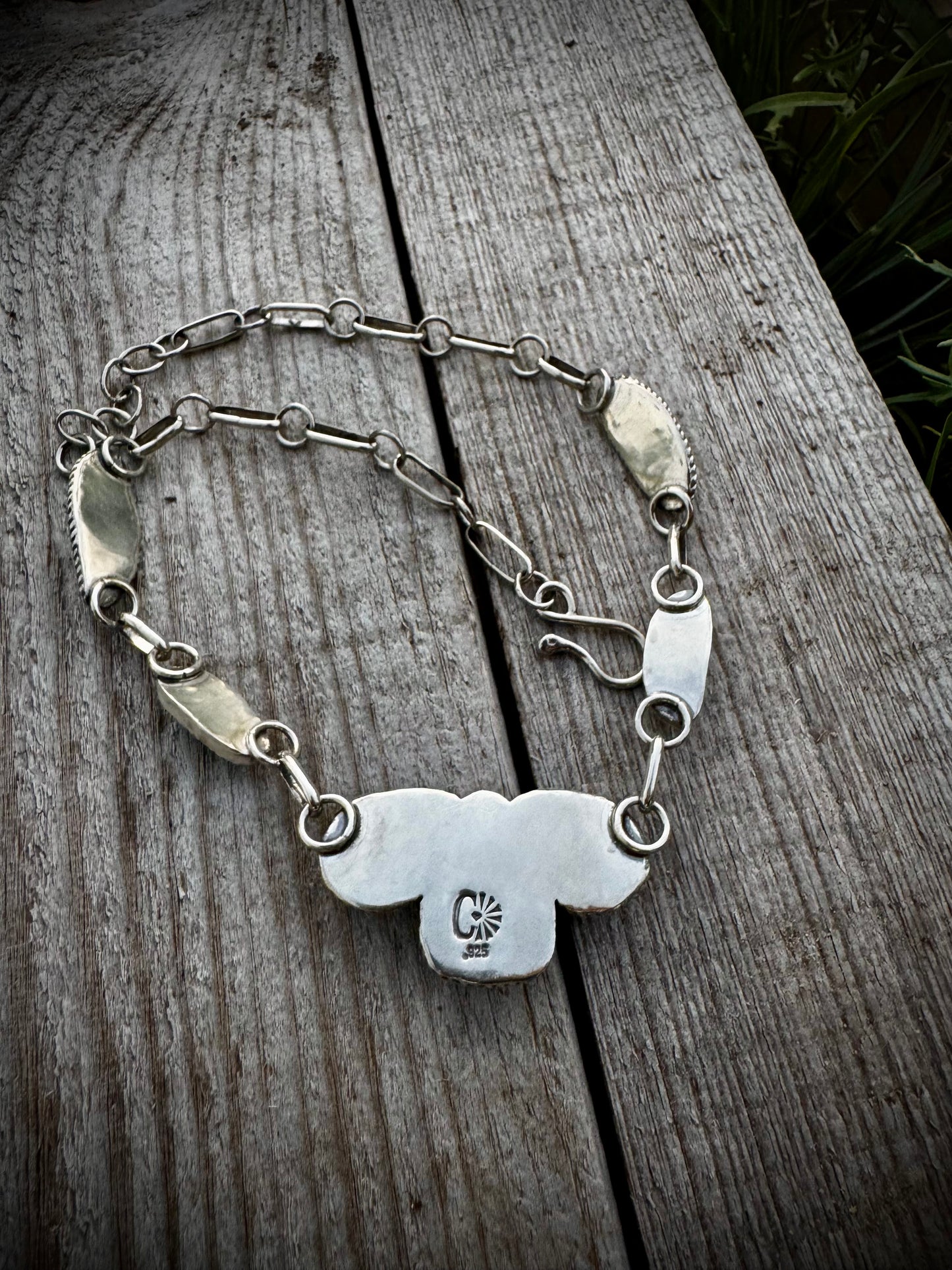 Mine Number 8 Petal Choker Necklace