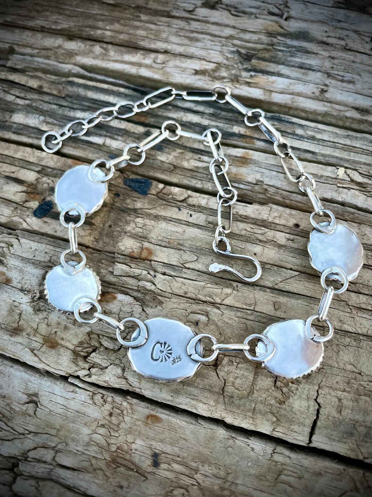 Hidden Valley Choker