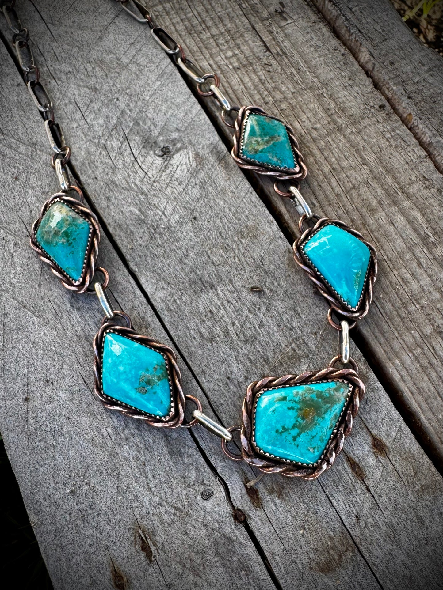 Kingman and Copper Choker