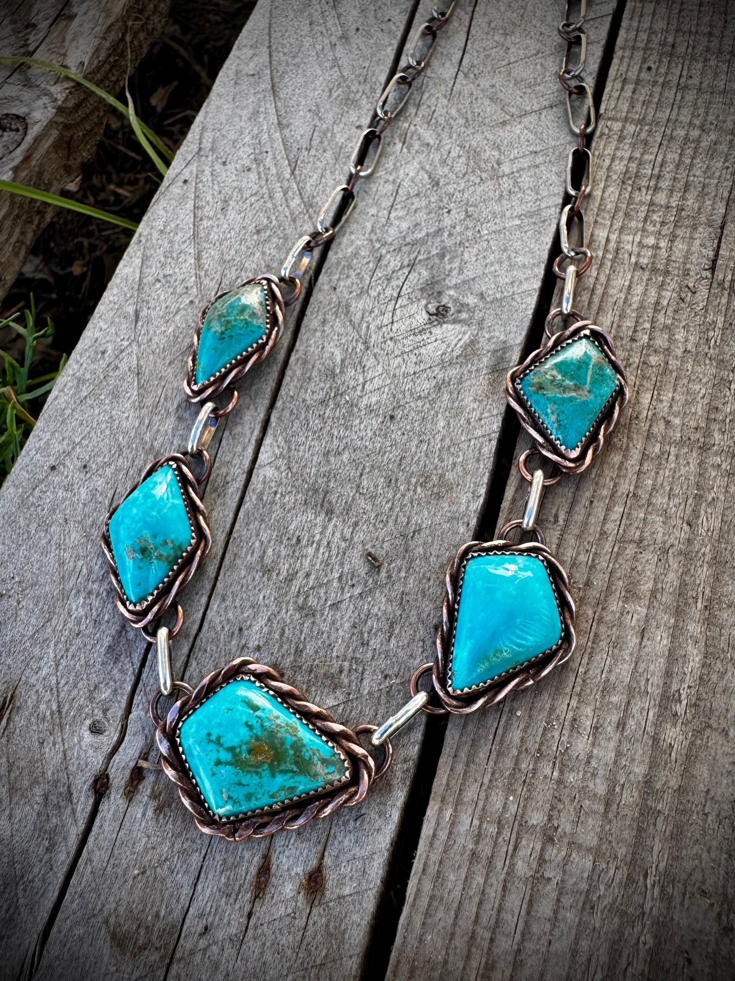 Kingman and Copper Choker