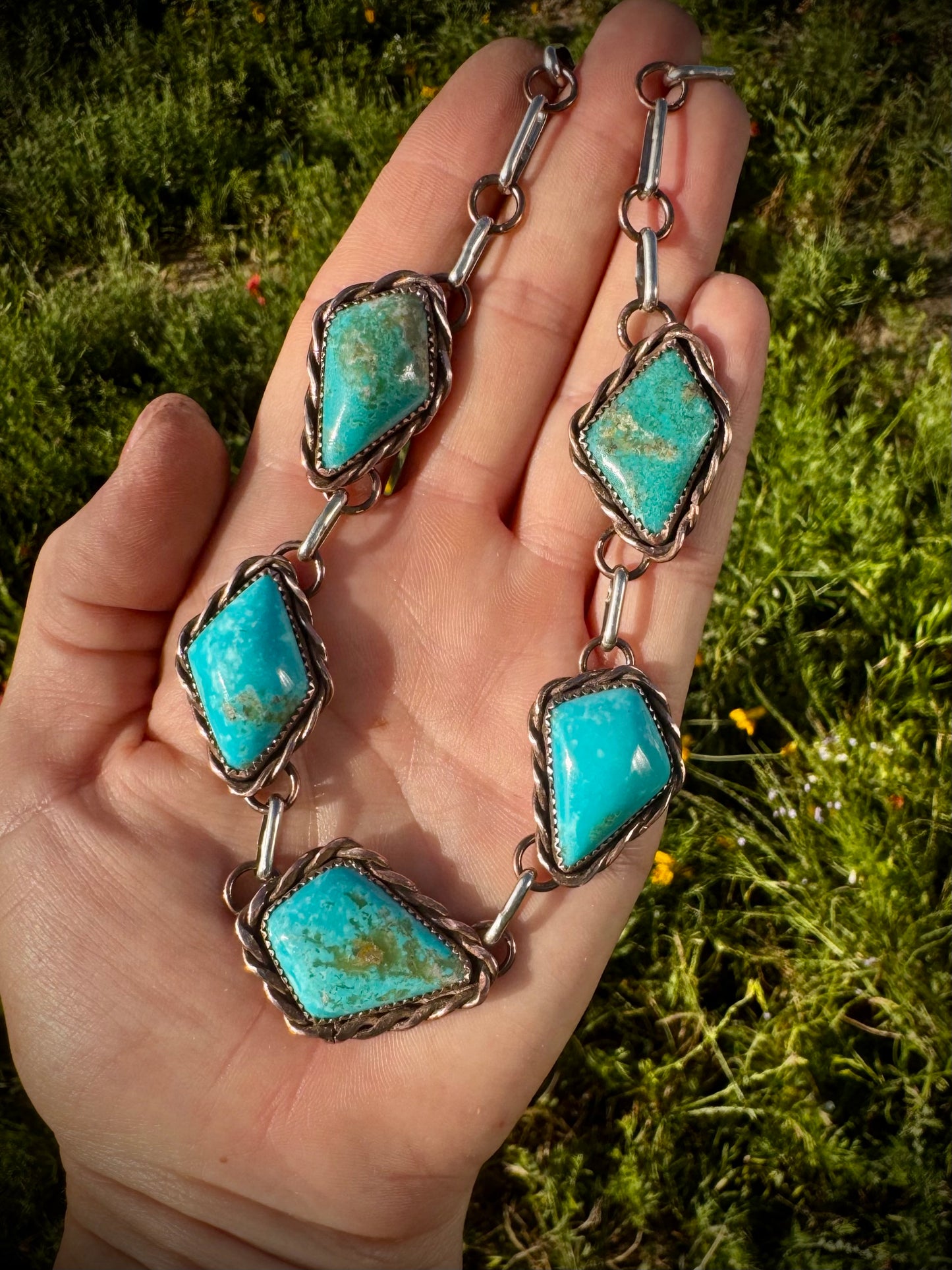 Kingman and Copper Choker