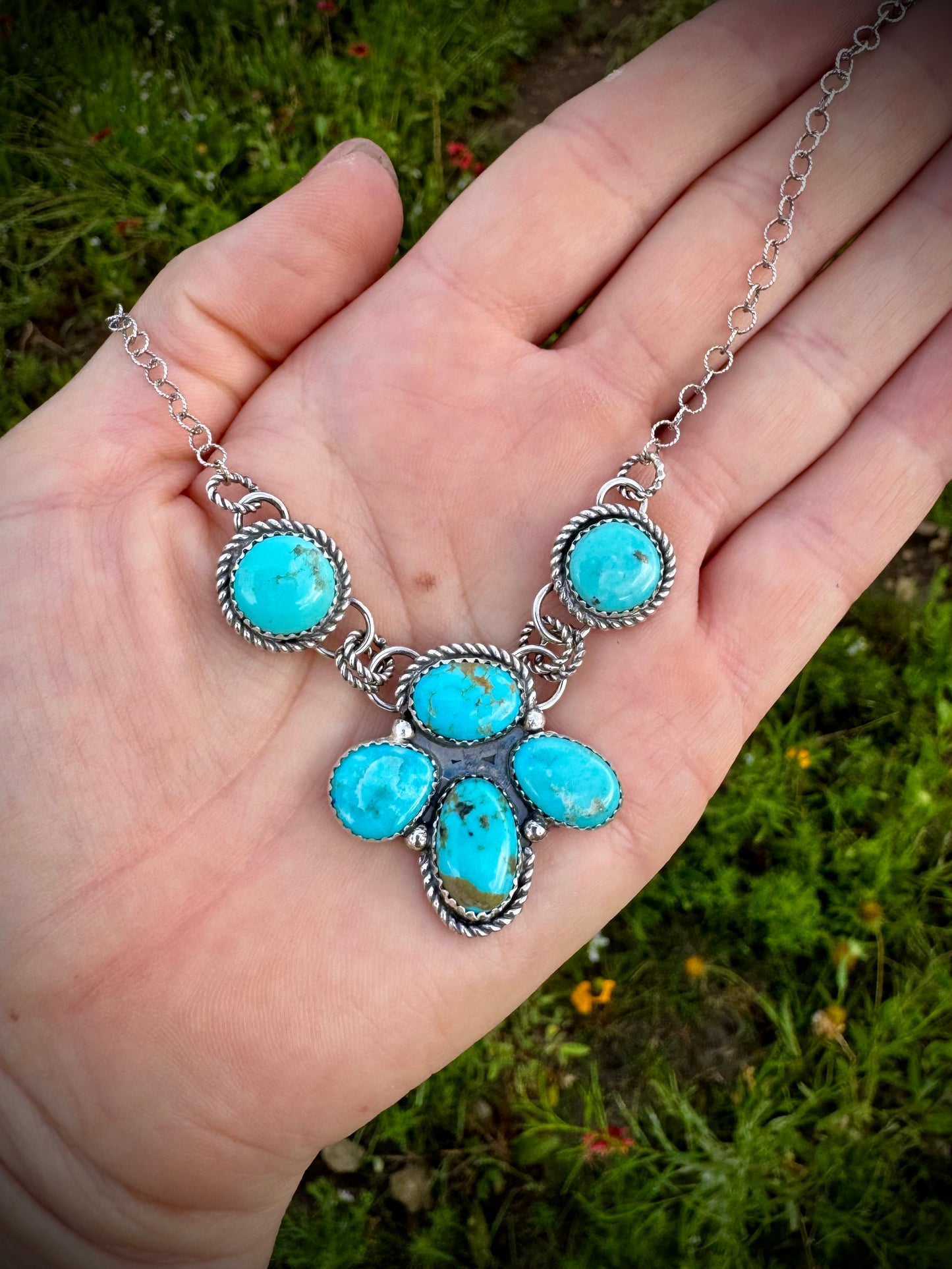Campitos Dainty Cluster Necklace