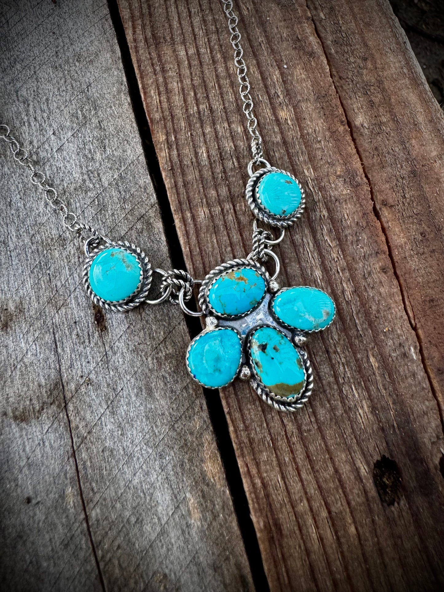 Campitos Dainty Cluster Necklace