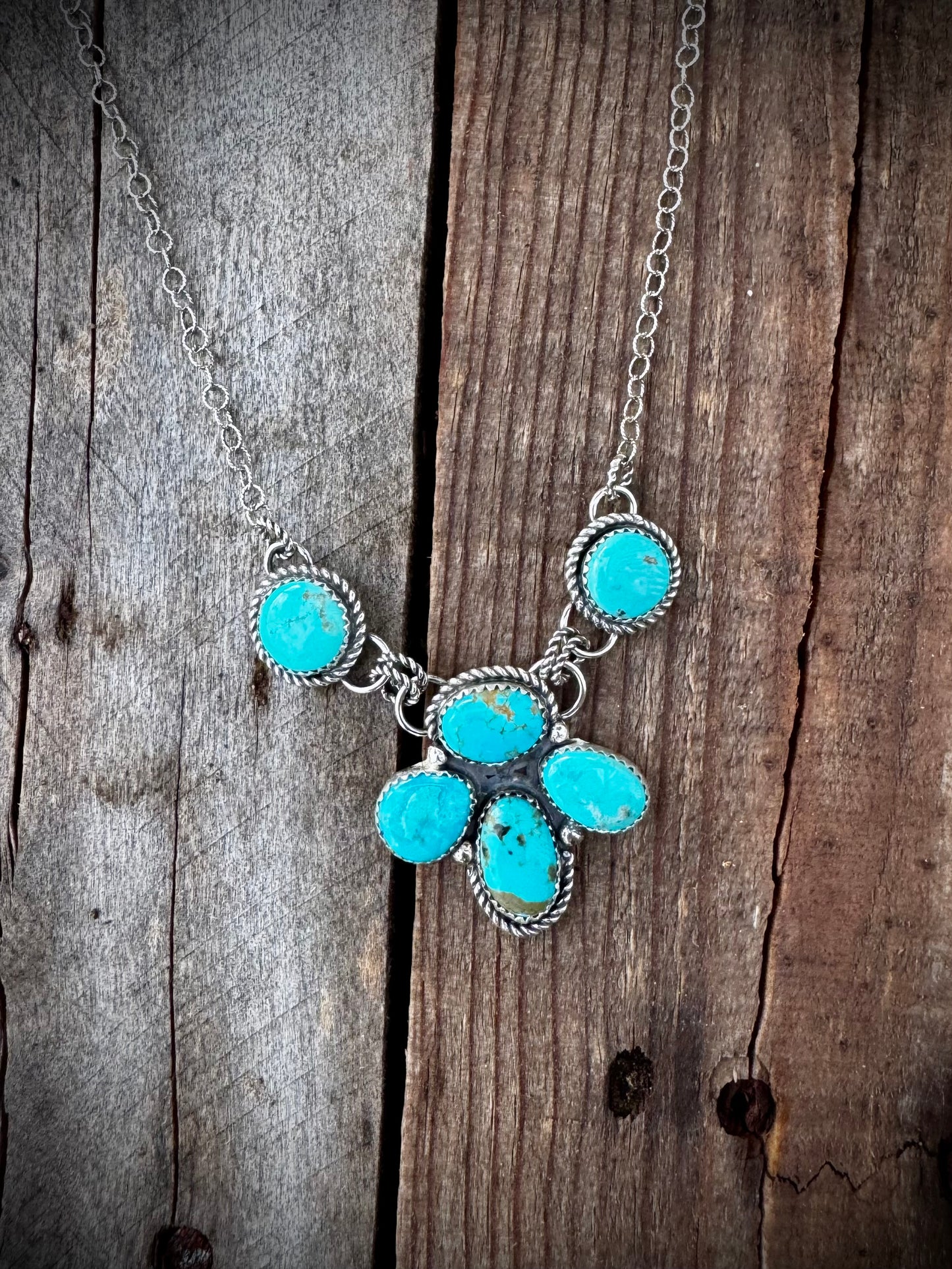 Campitos Dainty Cluster Necklace