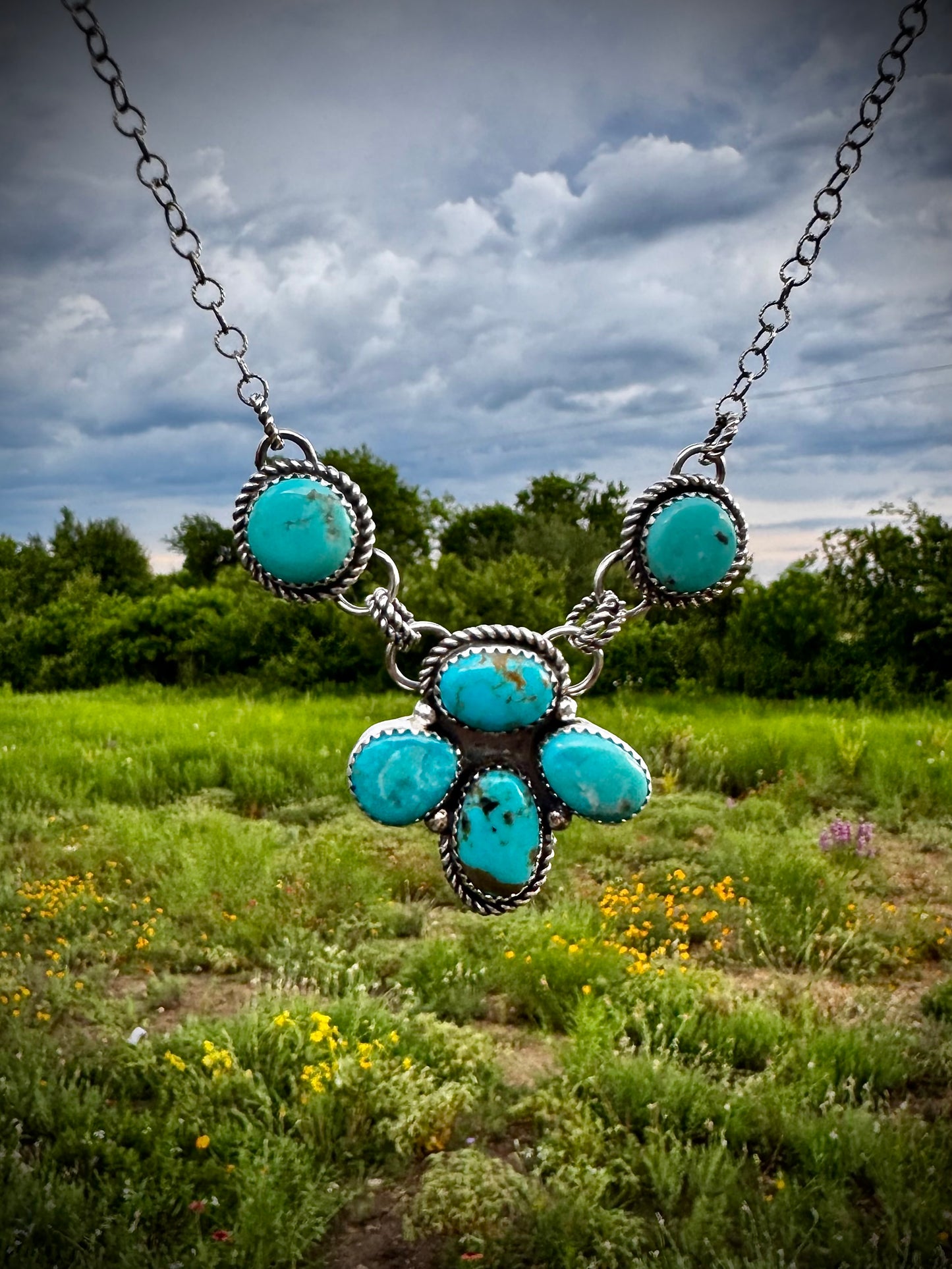 Campitos Dainty Cluster Necklace