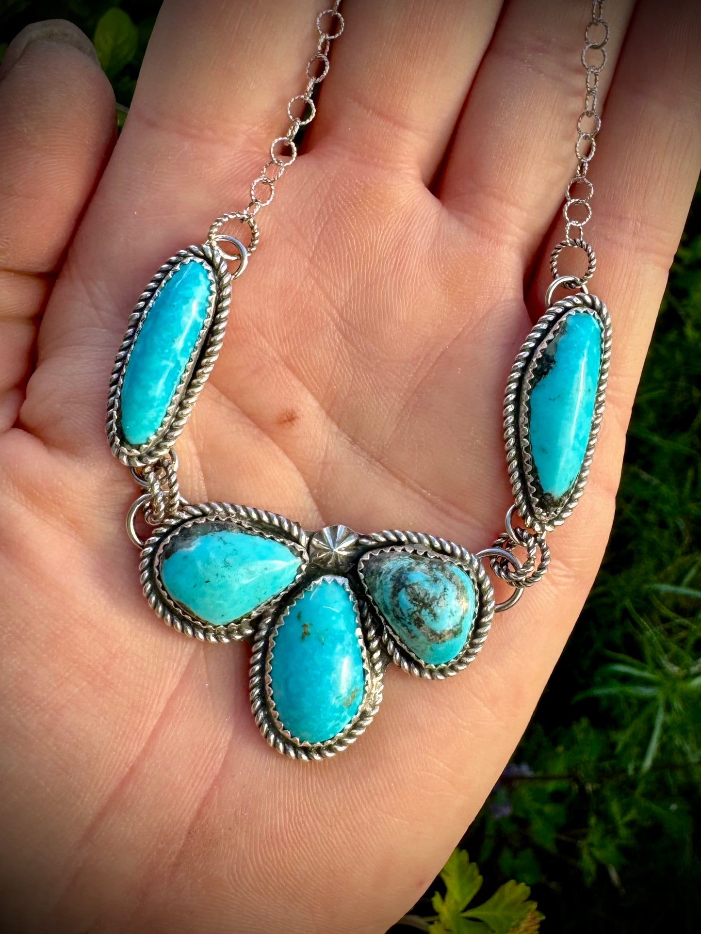 Bright Kingman Dainty Cluster Necklace