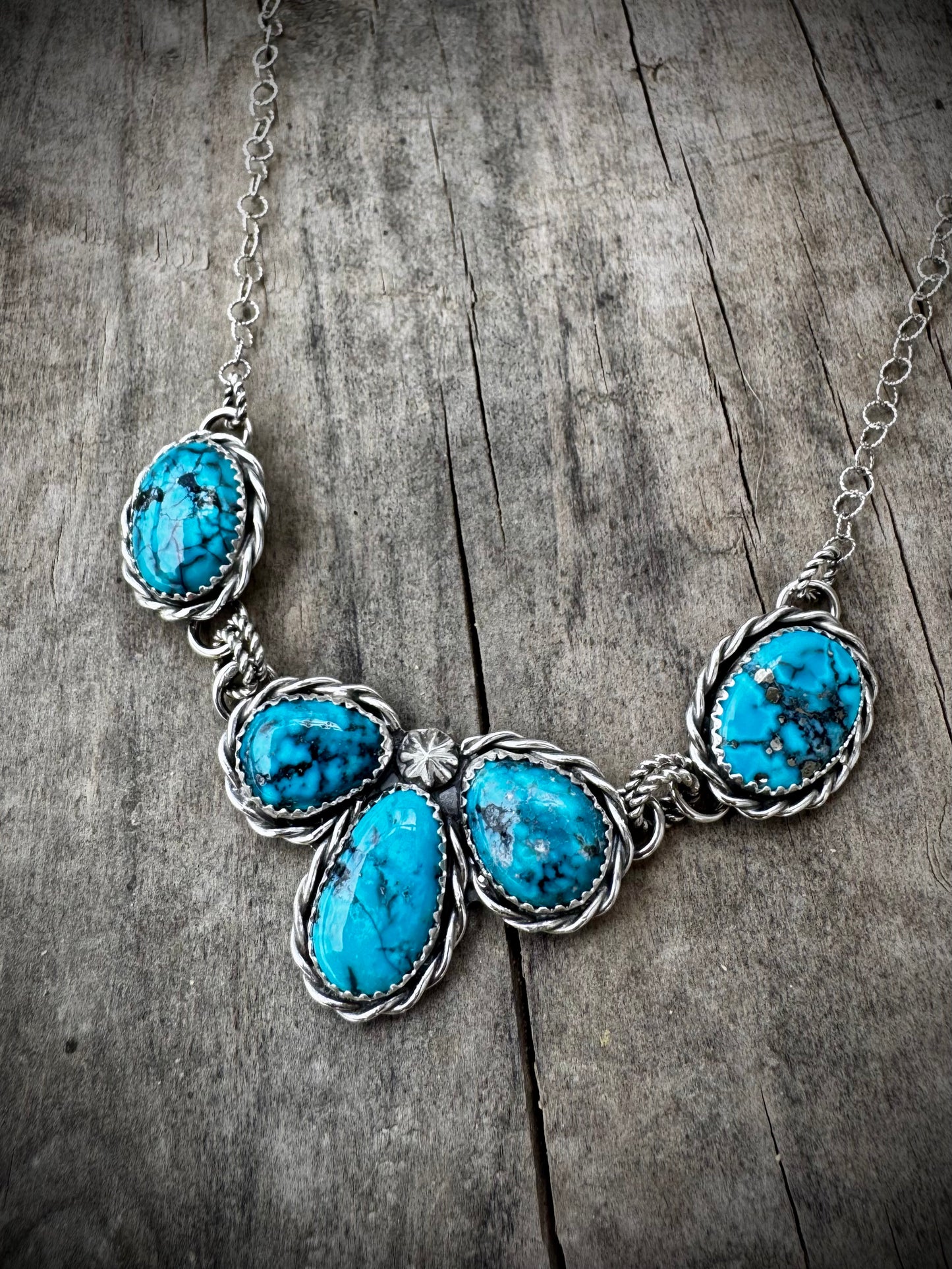 Stella Blue Dainty Cluster Necklace