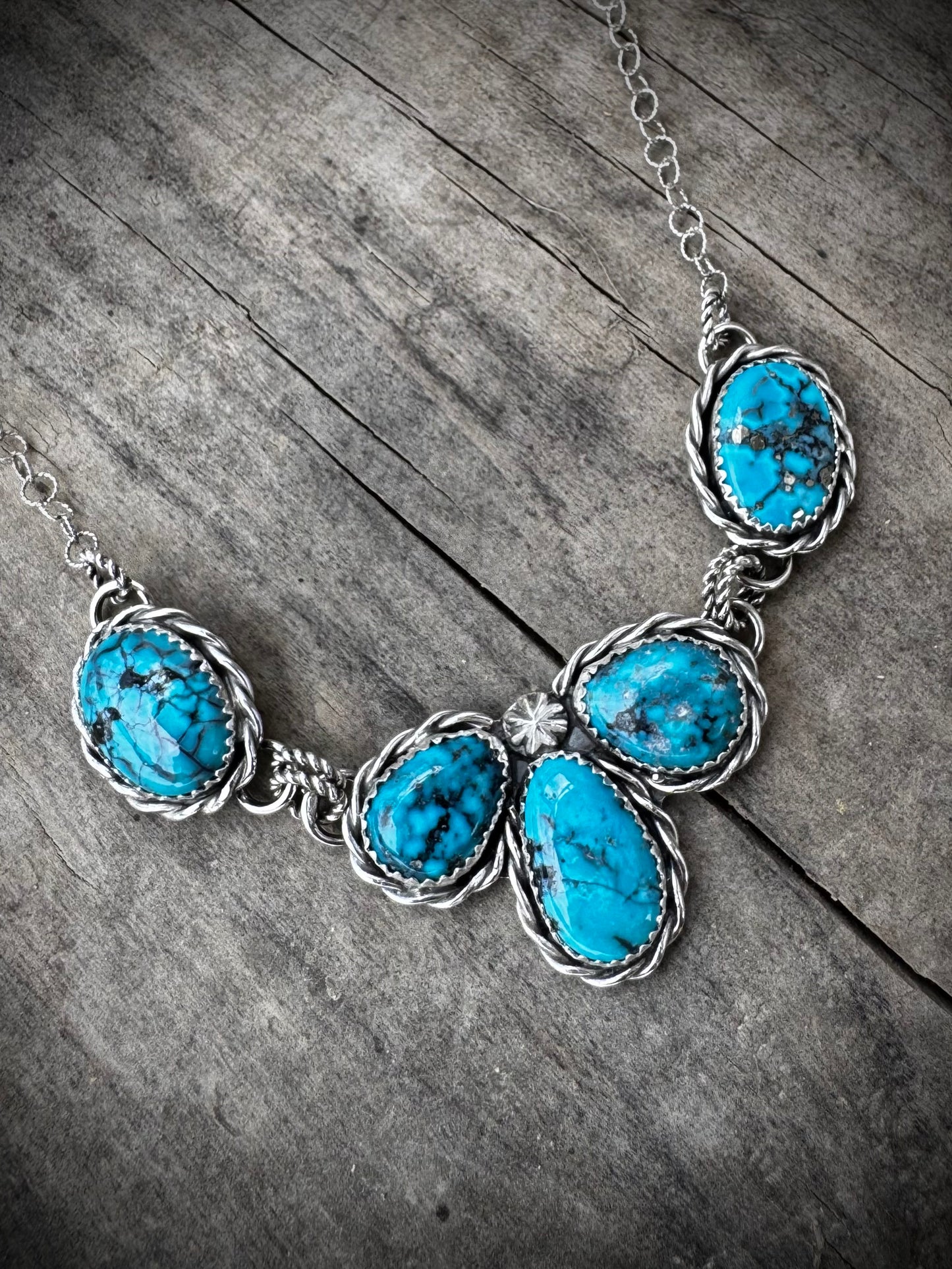 Stella Blue Dainty Cluster Necklace