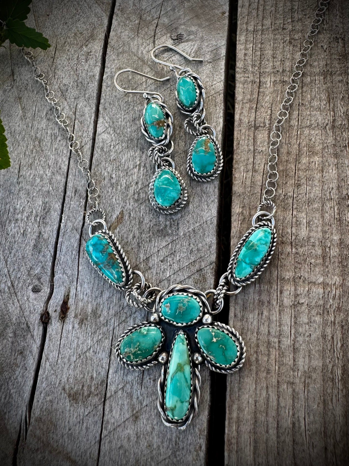 Emerald Valley Dainty Set