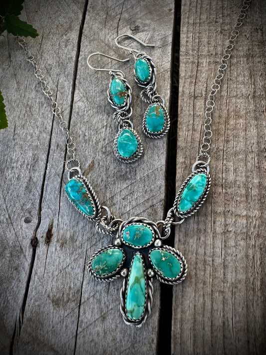 Emerald Valley Dainty Set