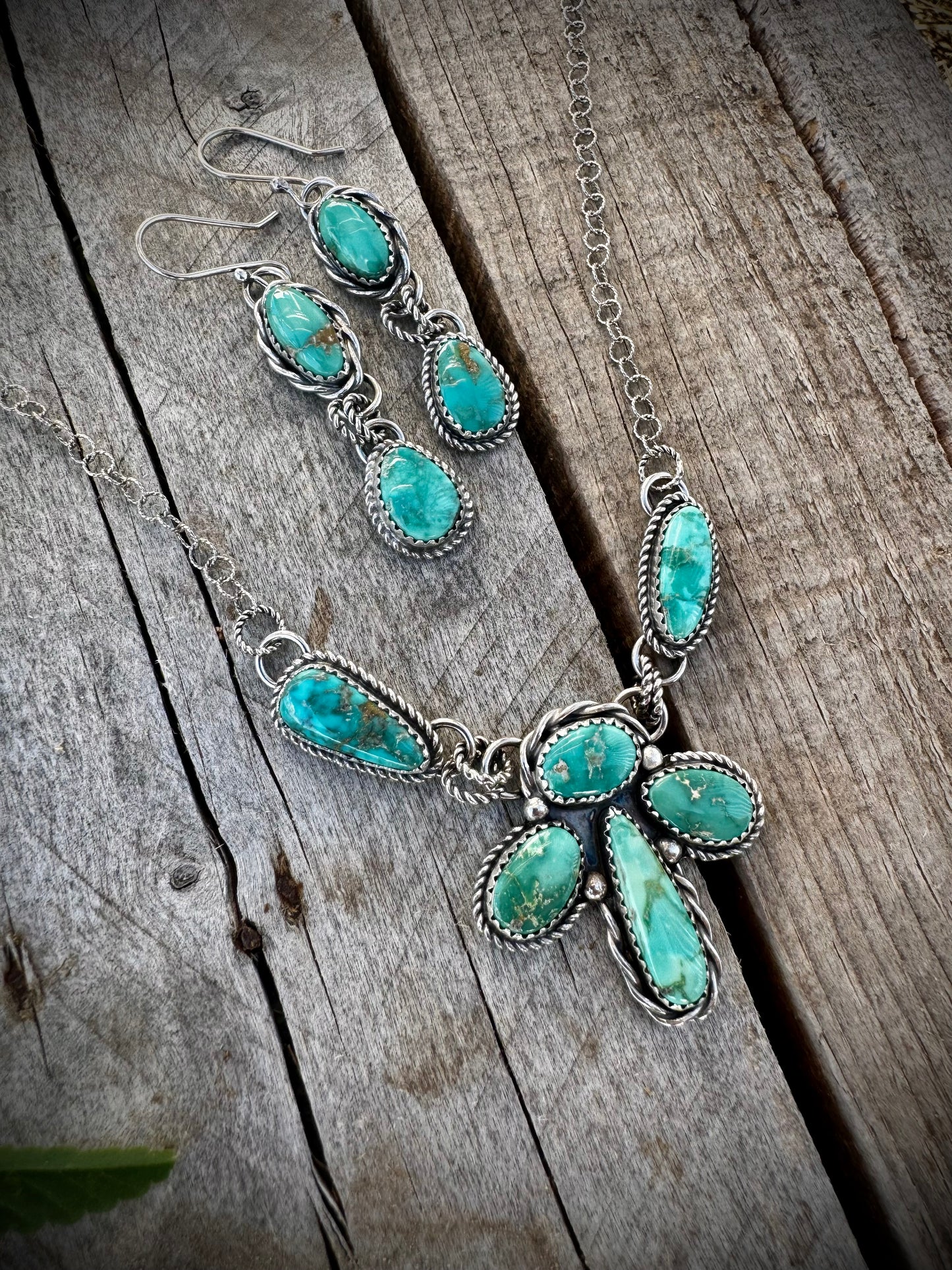Emerald Valley Dainty Set
