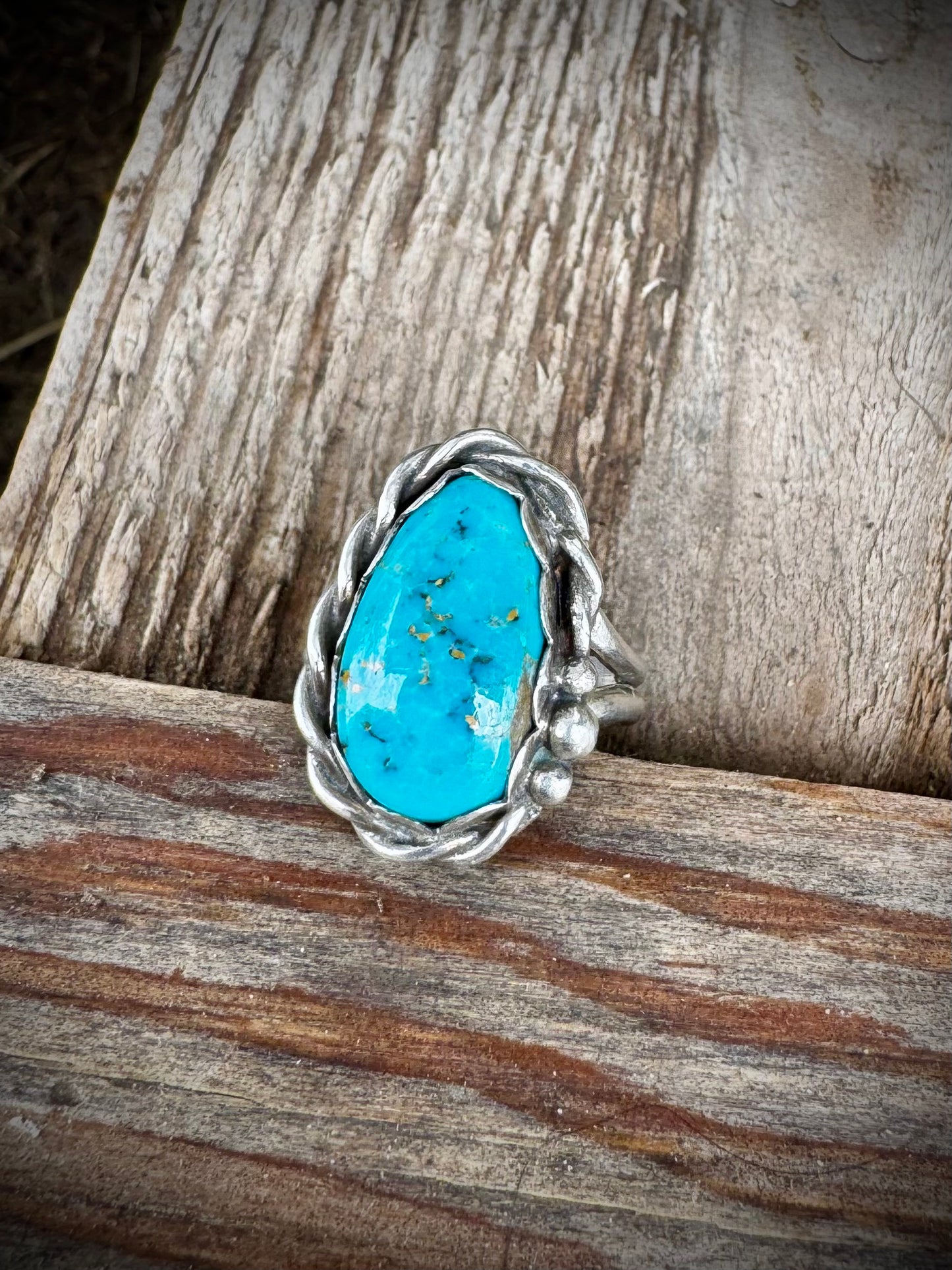 Campitos Twisted Wire Ring