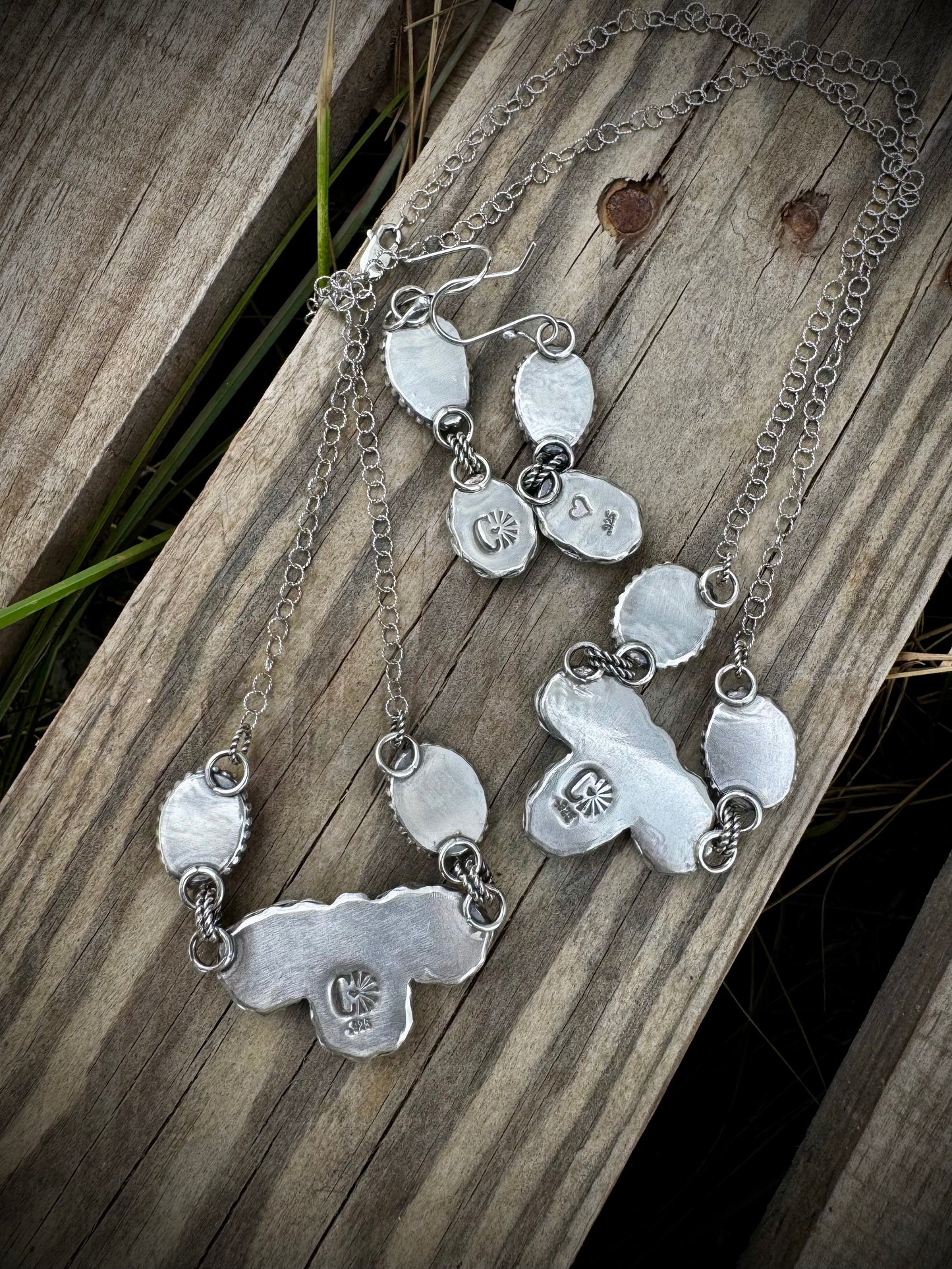 Carico Lake Dainty Pieces
